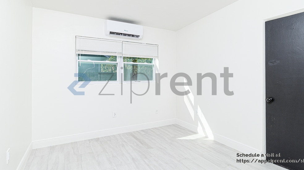 Building Photo - 1103 E South St