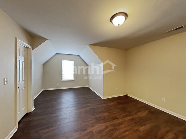 Building Photo - 4227 Springhaven Dr