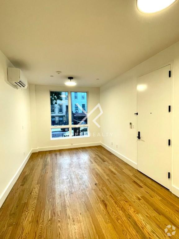 Building Photo - 1 bedroom in BROOKLYN NY 11207