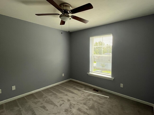 Building Photo - 742 Kensey Park Ln