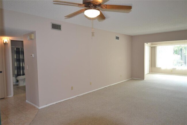 Building Photo - 2471 Sumatran Way