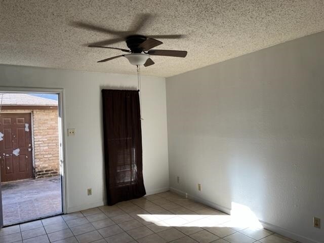 Building Photo - 3004 Juarez Ave