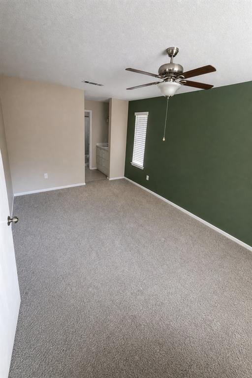 Building Photo - 1105 Green Meadow Dr