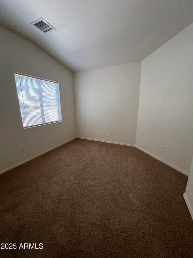 Building Photo - 4872 E Meadow Vista Dr