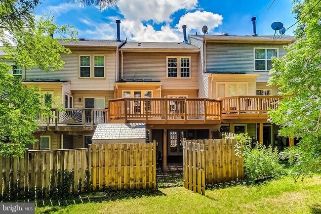 Building Photo - 5 Drumcastle Ct