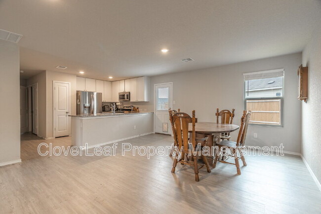 Building Photo - 6407 Ignacio Ct
