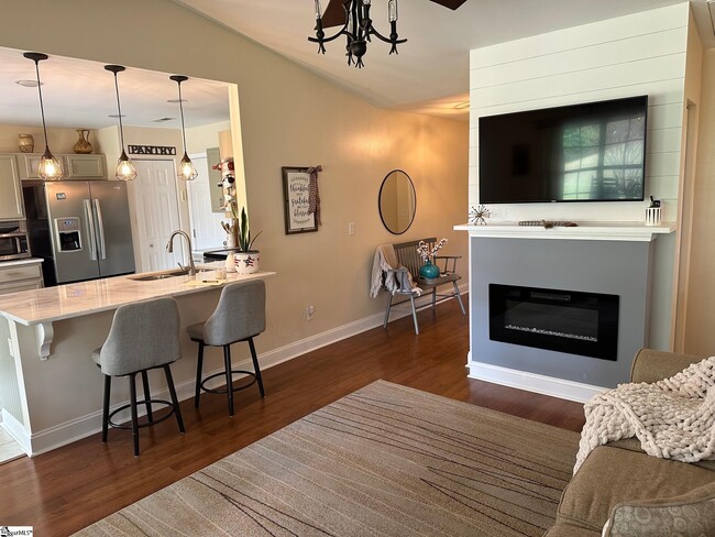 Building Photo - 103 Reedy River Way