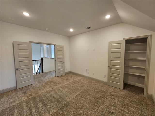 Building Photo - 3216 Southampton Dr