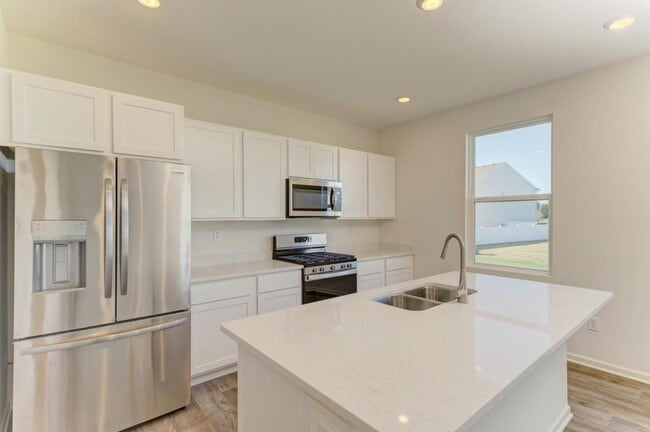 Building Photo - 1870 Canyon Creek Dr