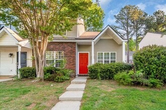 Building Photo - Hidden Gem in East Charlotte - 3 Bedrooms, Prime Location