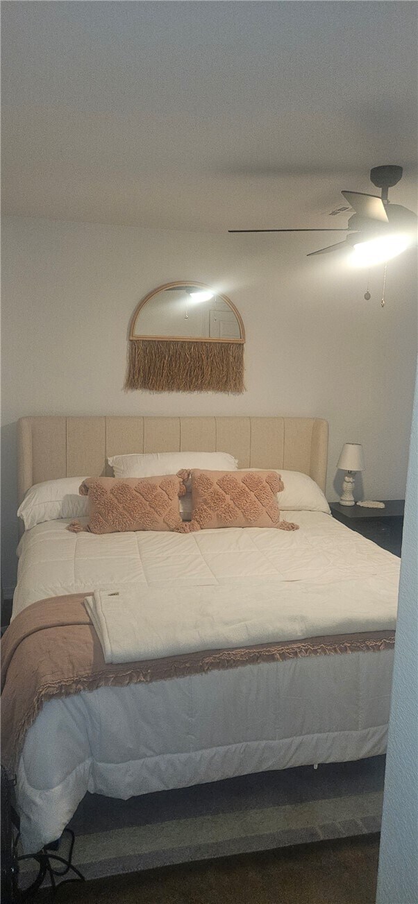 Building Photo - 1290 N Sang Ave