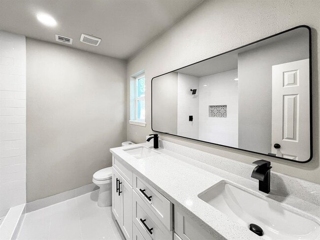 Building Photo - 4926 Adonis Dr