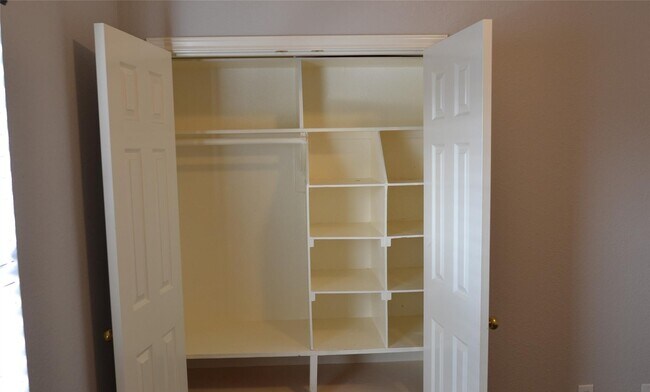 Building Photo - 22755 Cascade Springs Dr