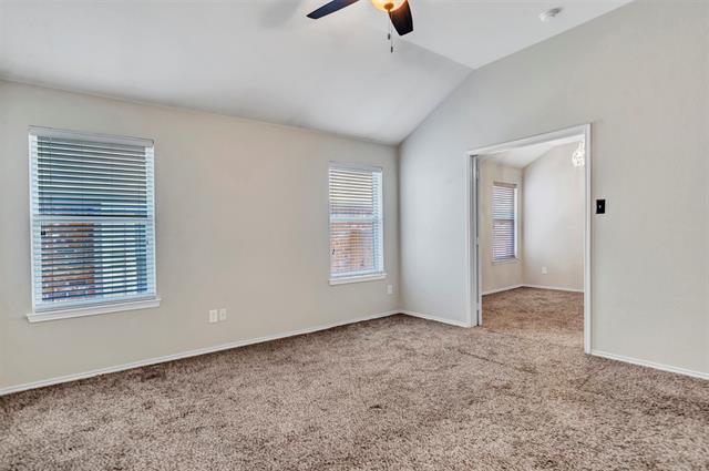Building Photo - 729 Sequoia Dr