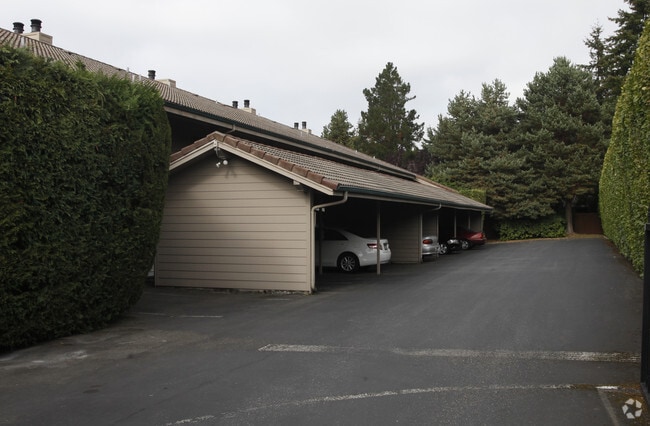 Building Photo - Greenside Apartments