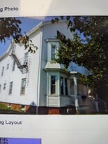 Building Photo - 433 Walcott St