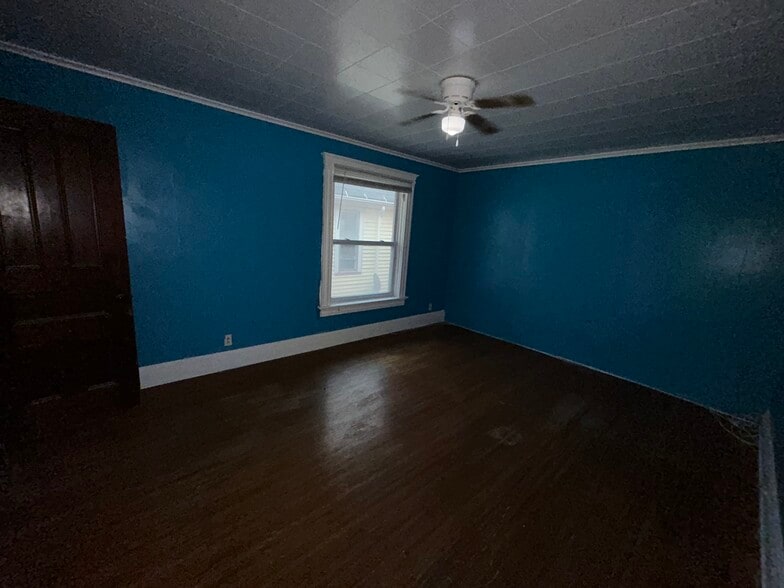 Building Photo - 80 Tacoma St