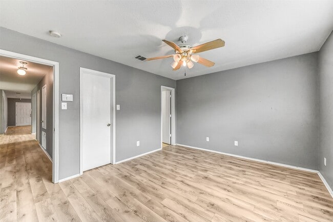 Building Photo - 13518 Woodring Ct