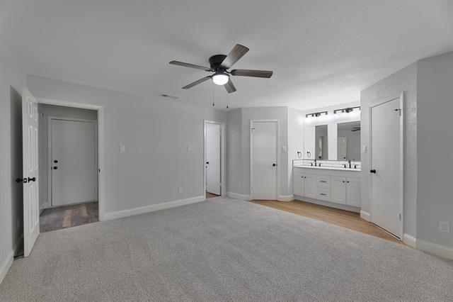 Building Photo - 8914 Doliver Dr