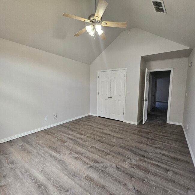 Building Photo - 550 McKissic Spring Rd