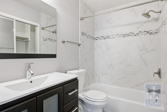 Building Photo - 11821 Bittern Hollow