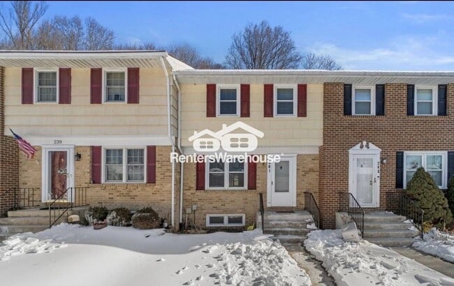 Building Photo - 241 Cedarmere Cir