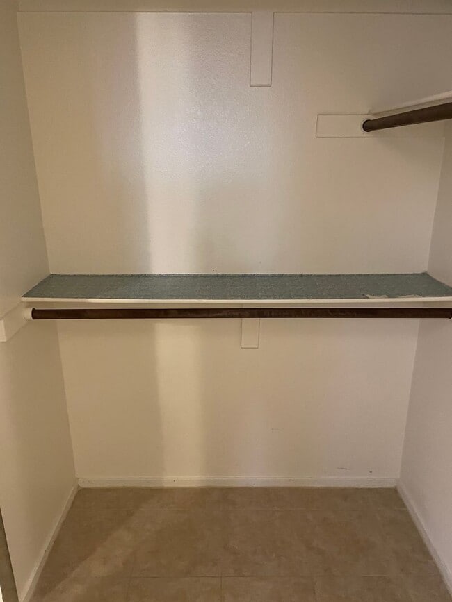 Building Photo - 3 BEDROOM SINGLE STORY HOUSE IN A CUL DE SAC