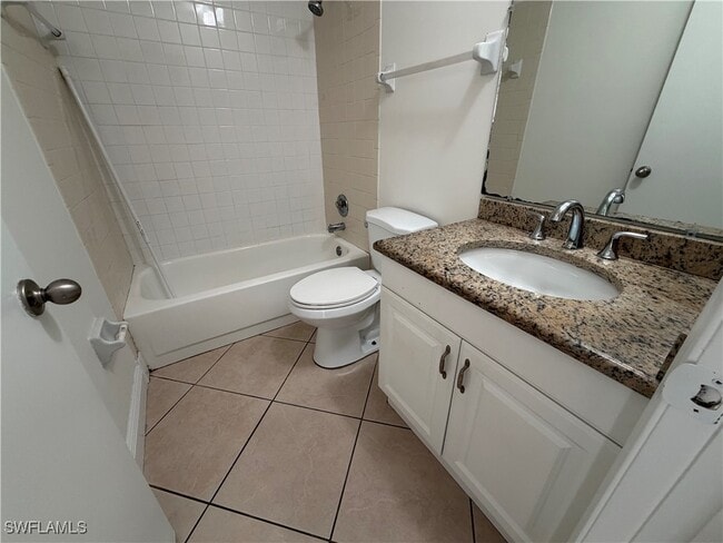 Building Photo - 1392 Churchill Cir