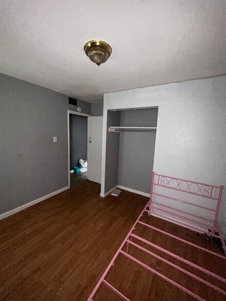 Building Photo - 13 Drexel Dr