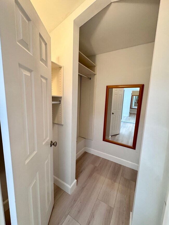 Building Photo - Beautifully remodeled 4 bedroom house in prime Woodland Hills Neighborhood