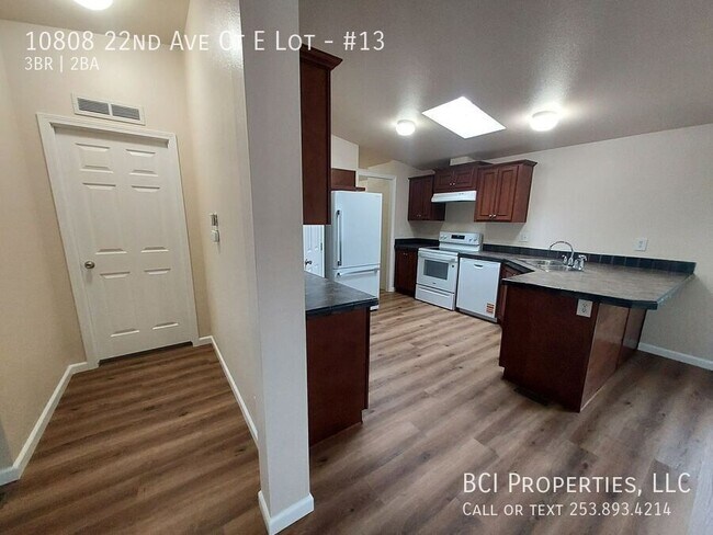 Building Photo - 10808 22nd Ave Ct E