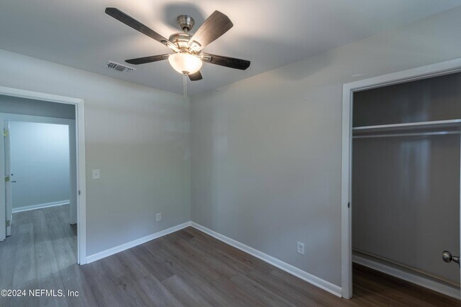 Building Photo - 1159 Green Cay Ave