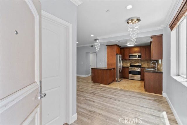 Building Photo - 11280 La Maida St