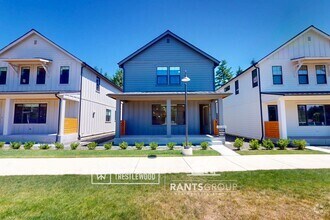 Building Photo - Brand New! Modern Home in Trestlewood – Wh...