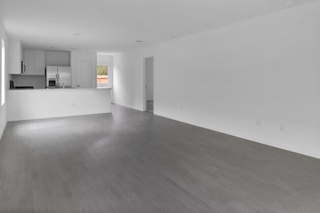 Building Photo - 9023 Rose Pelican Ln