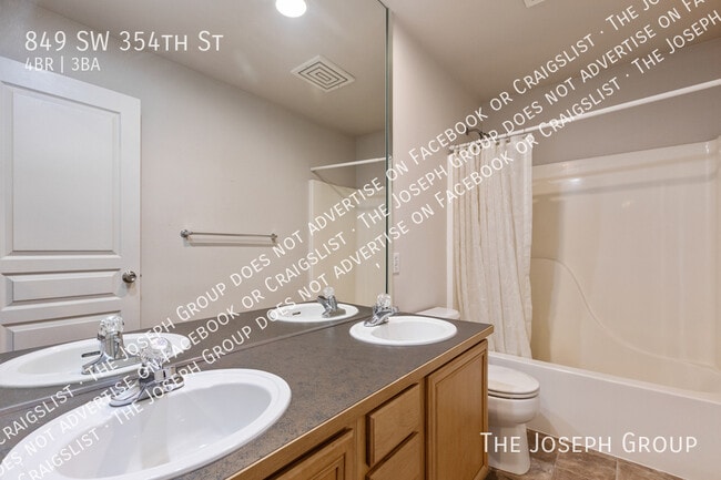 Building Photo - 849 SW 354th St