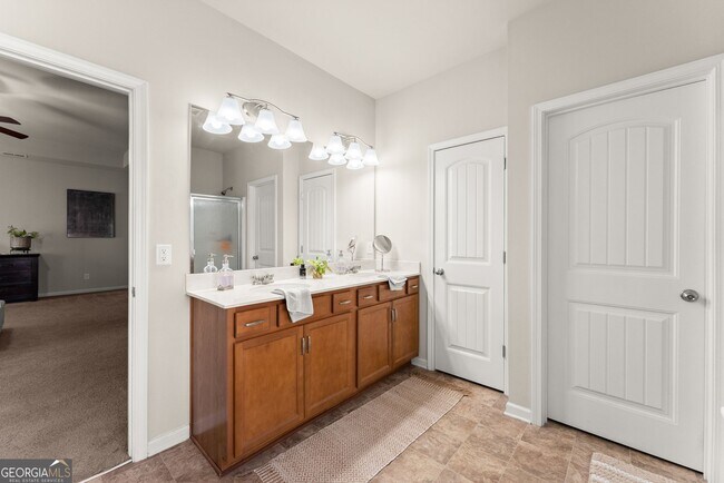 Building Photo - 128 Orange Cir