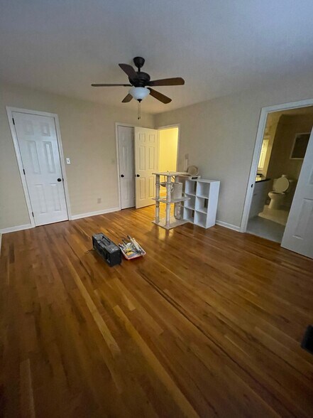 Master Bedroom - 2808 10th Ct S