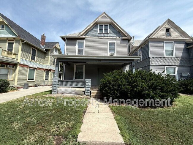 Building Photo - 3038 Walnut Ct