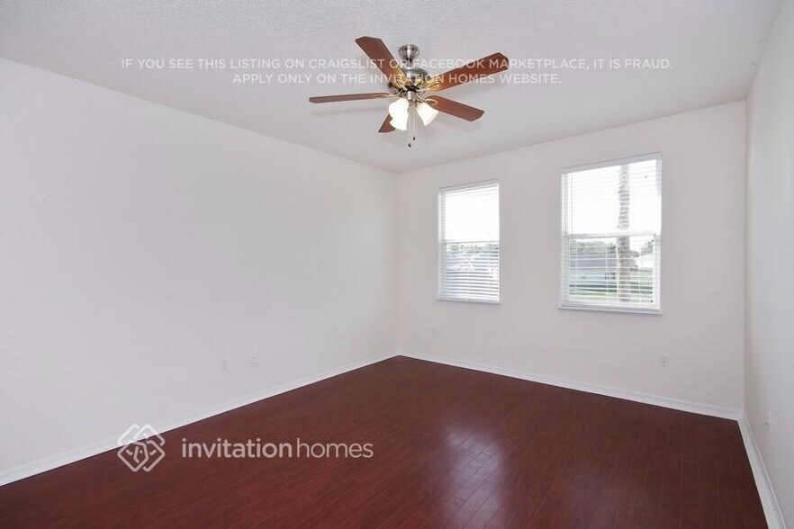 Building Photo - 127 Golfside Cir