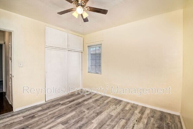 Building Photo - 3343 Chamoune Ave