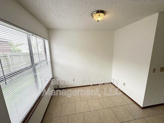 Building Photo - 1659 N Dawn Dr