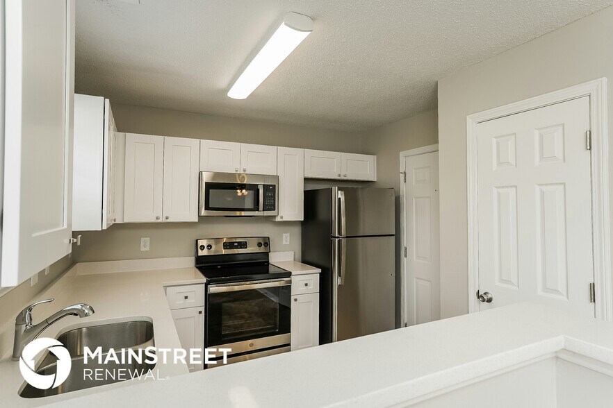 Building Photo - 5924 Roteny Court