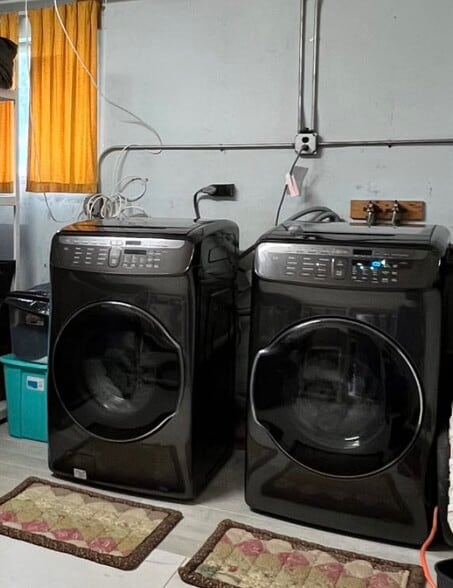 Building Photo - 66 Smith St