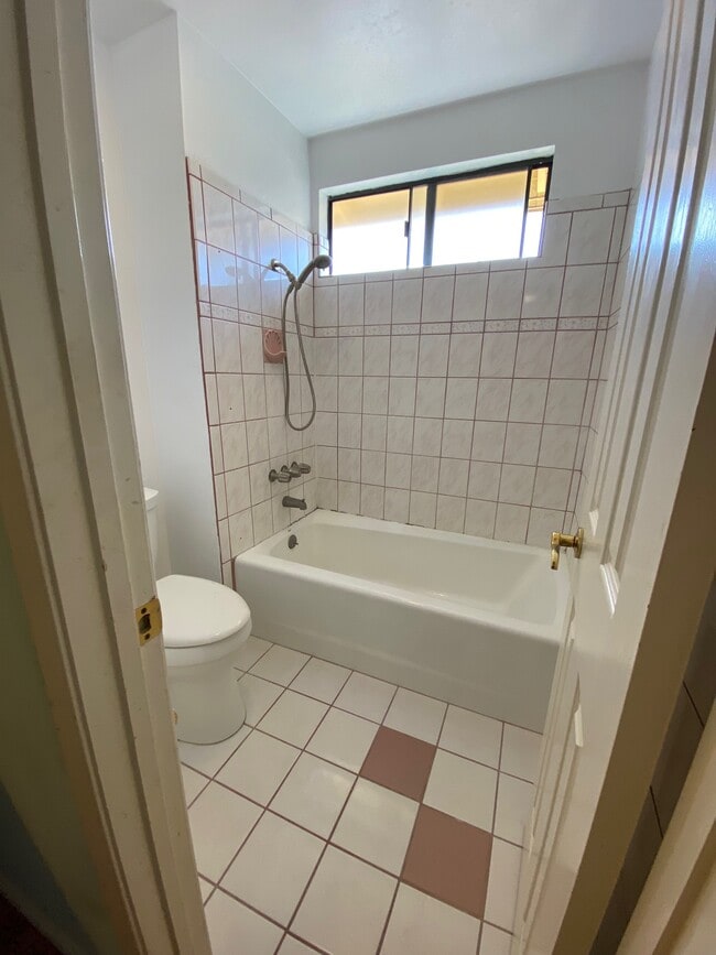 Building Photo - 20947 Hackney St