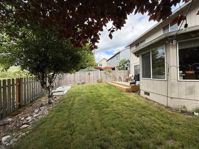 Building Photo - 17295 NW Oakley Ct