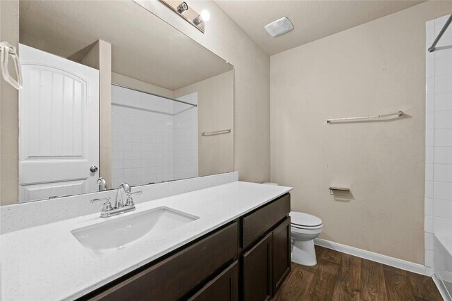 Building Photo - 135 Cibolo Creek Dr