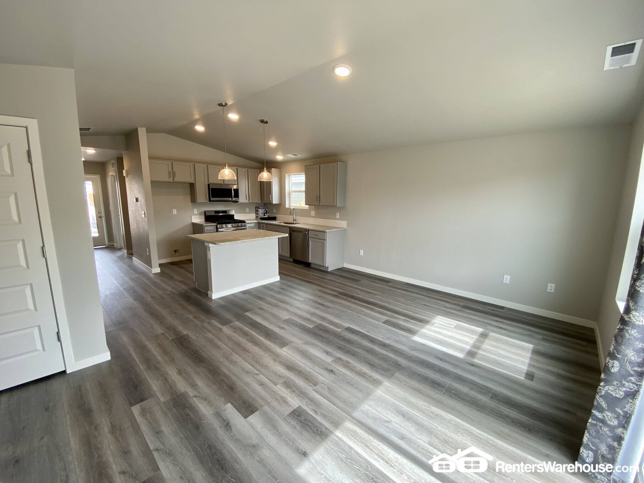 Building Photo - 508 Bobcat Ct