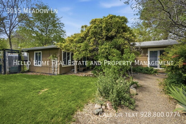 Building Photo - 3015 Meadow Ln