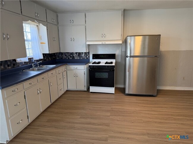 Building Photo - 212 S 26th St